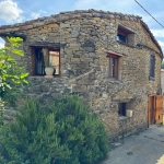 Maison de village en pierres avec jardin et terres à Limoux