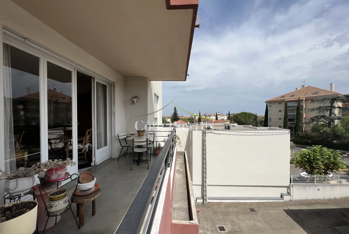 Appartement T3bis lumineux avec balcon à Nîmes 