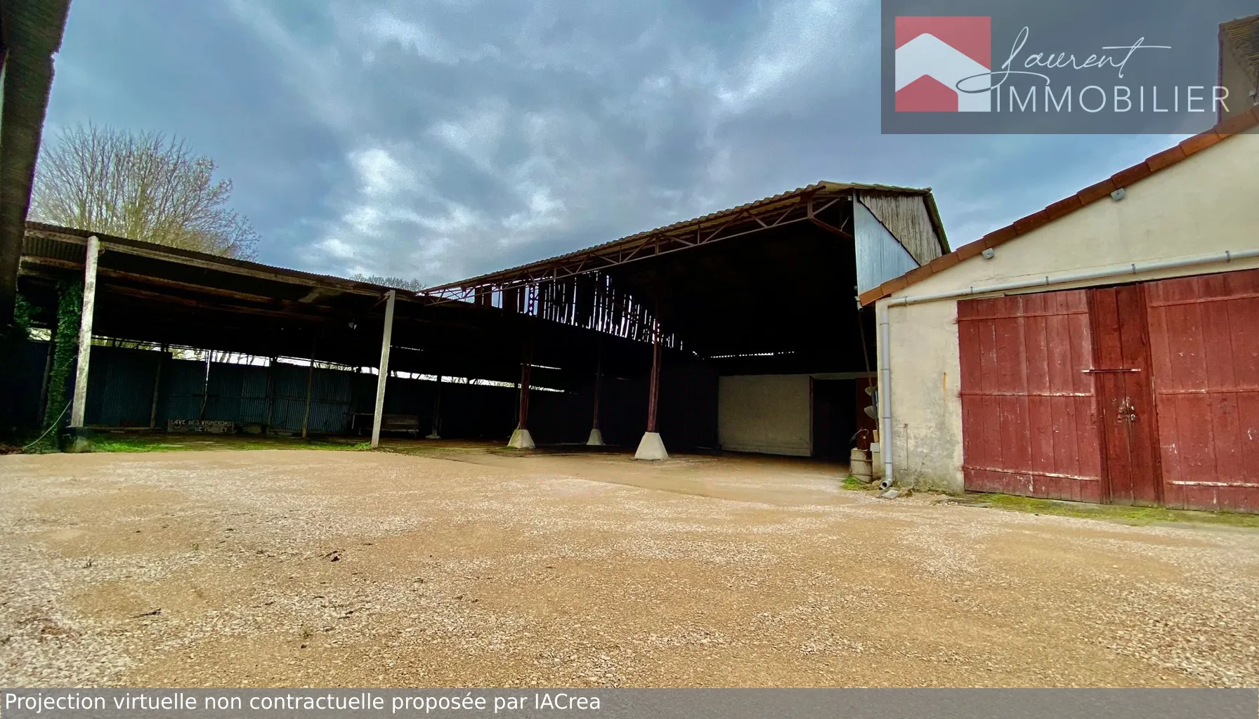 Ancienne ferme lumineuse avec 4 chambres à Simandre 