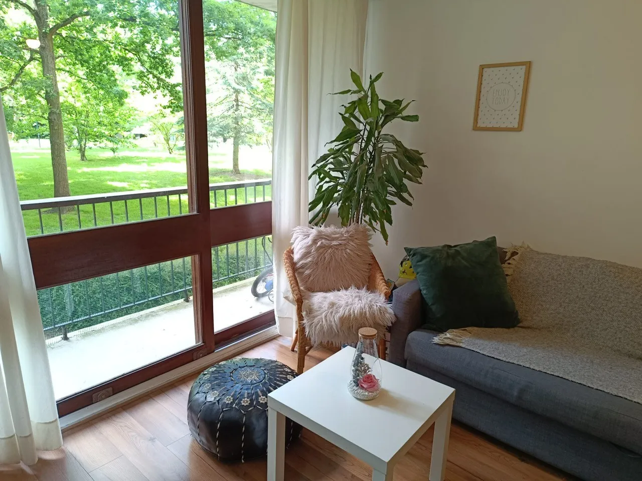 Appartement avec piscine et balcon - Fontenay le Fleury 