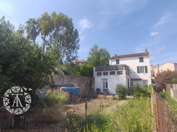 Immeuble de rapport 205m² hab. St Genis des Fontaines 66740