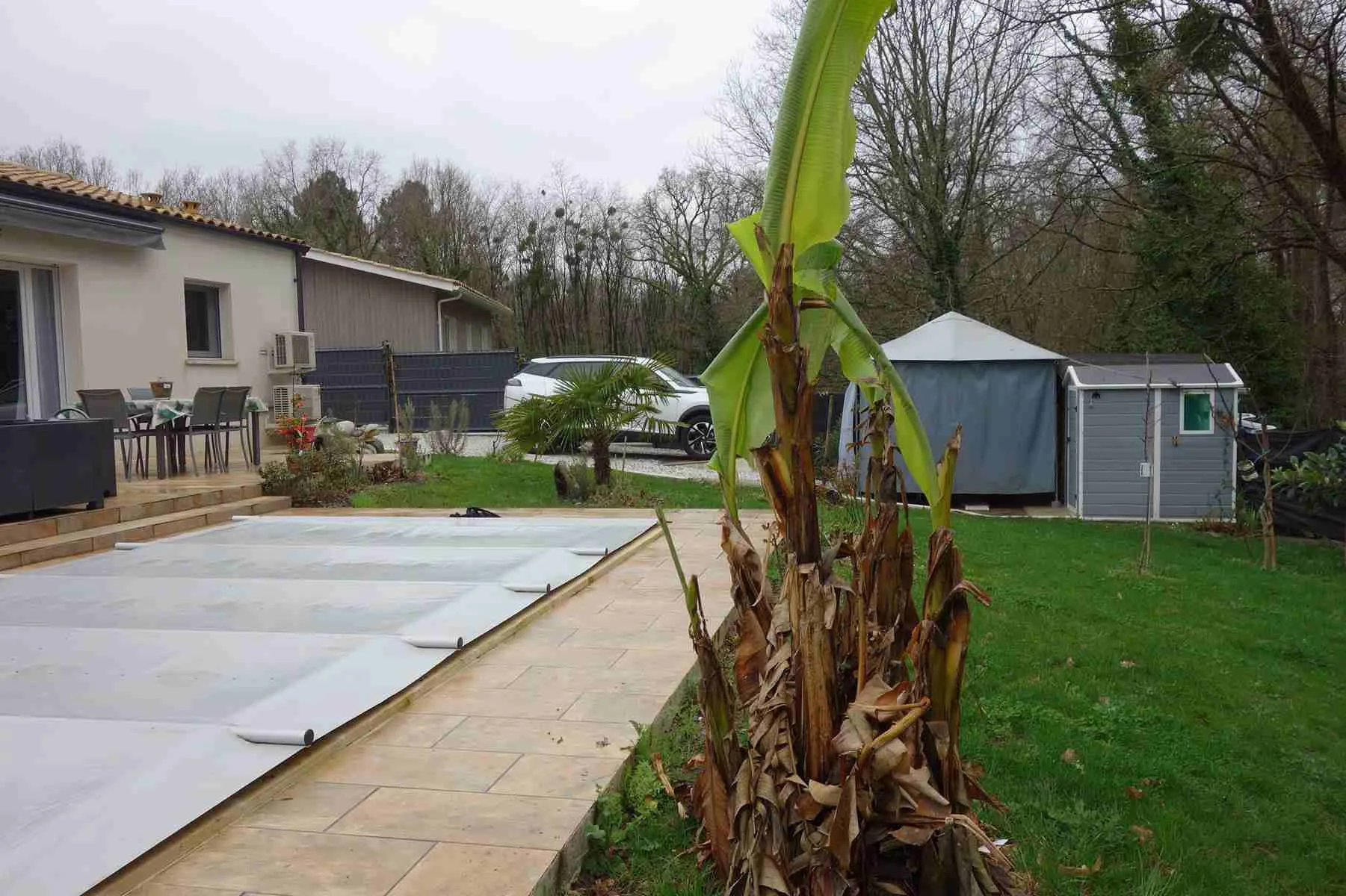 Maison Moderne avec Piscine à Berson 