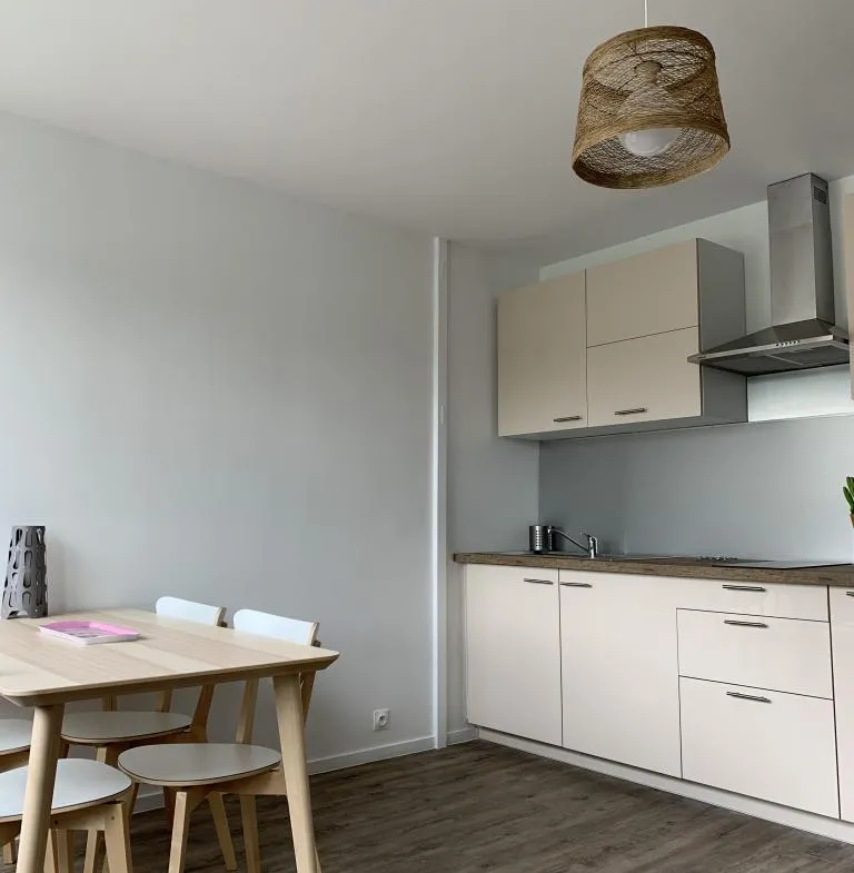 Studio meublé à vendre au cœur de Caen - Investissement locatif 