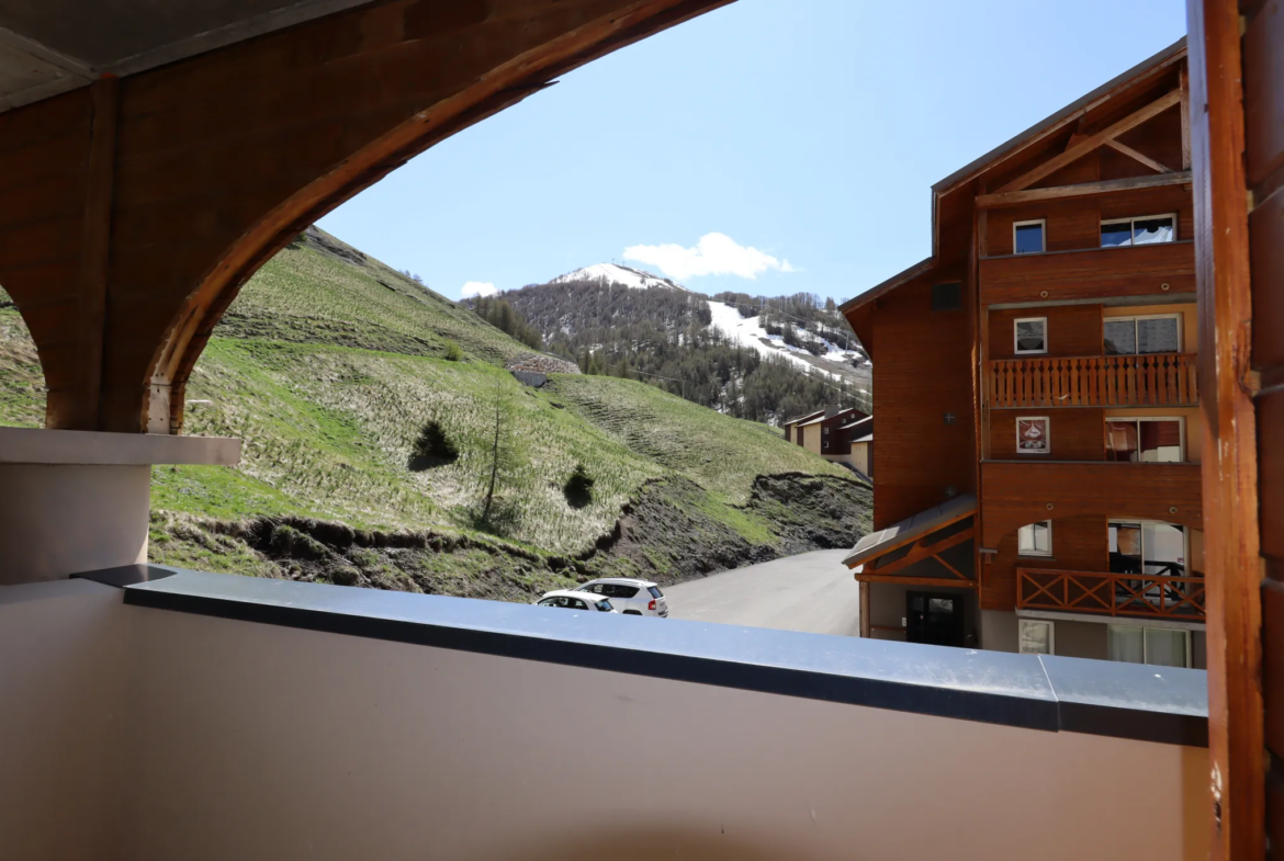 Appartement 2 chambres avec piscine à La Foux d'Allos 