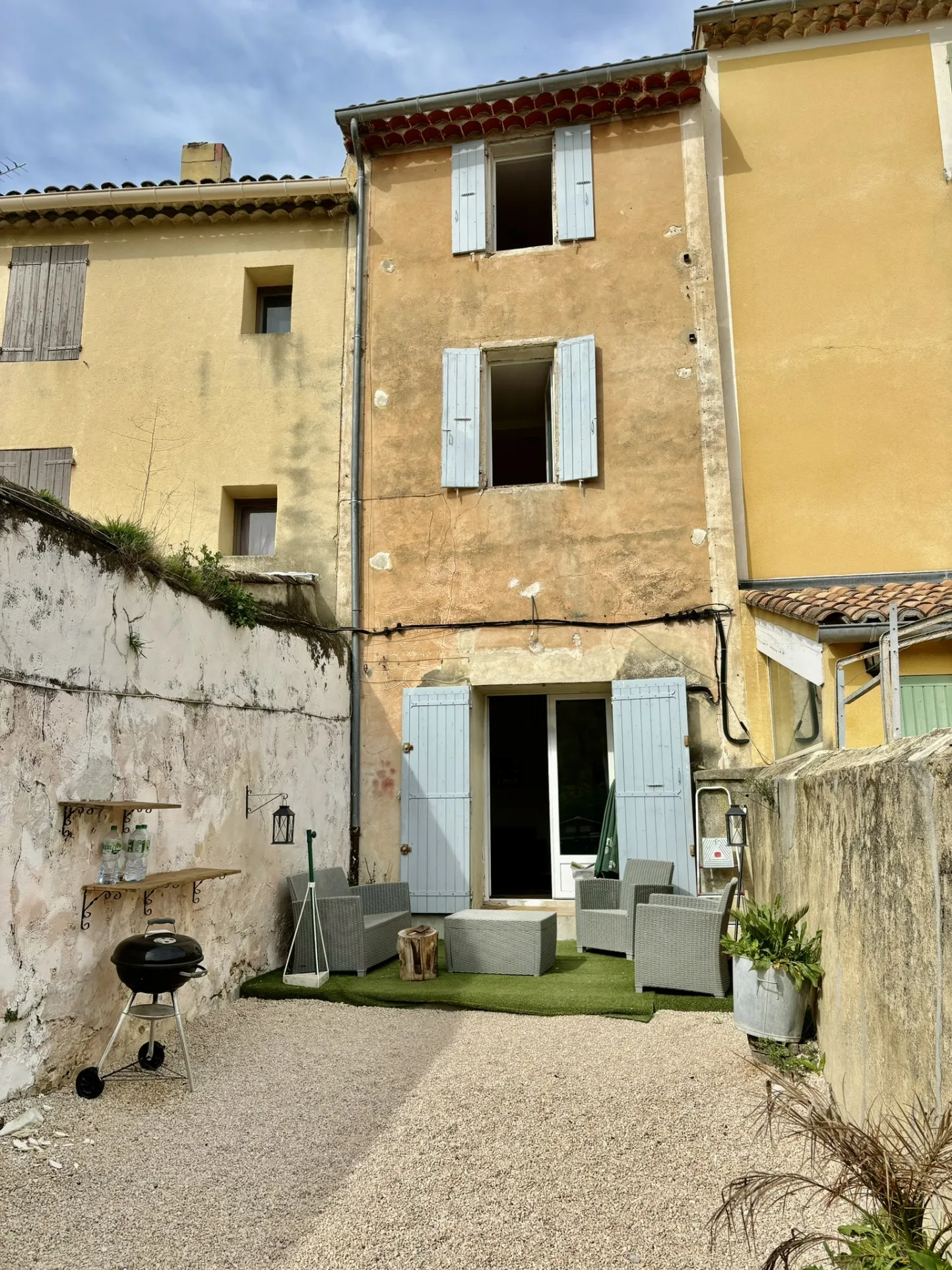 Maison de village avec extérieurs à Malaucène 