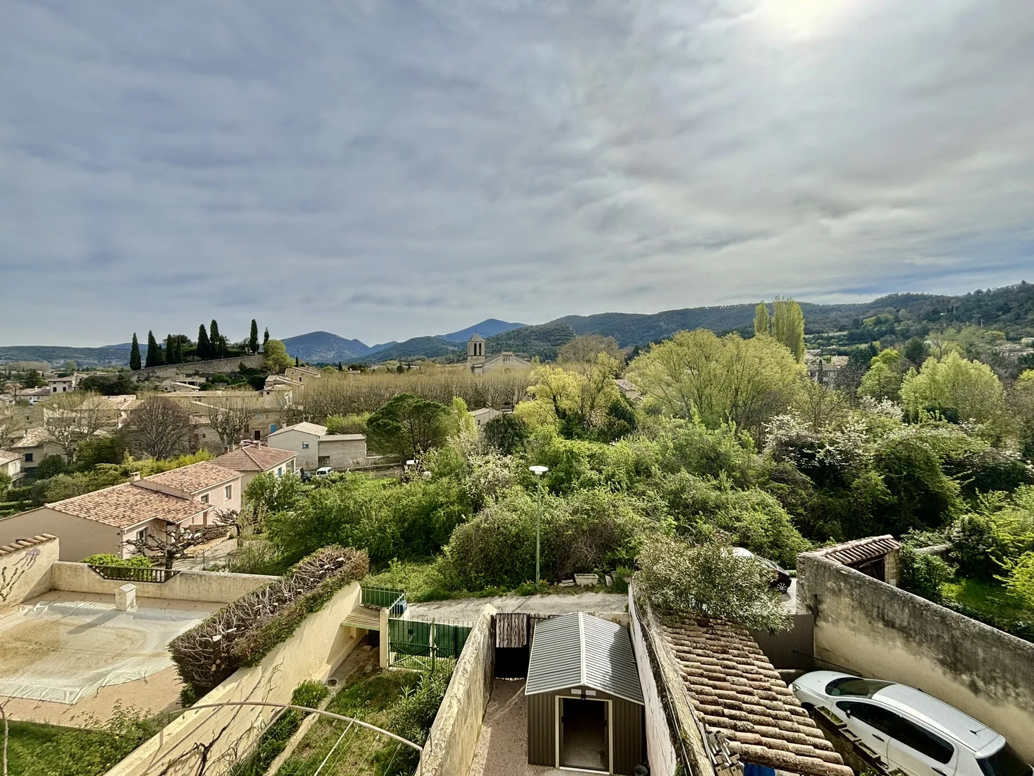 Maison de village avec extérieurs à Malaucène 