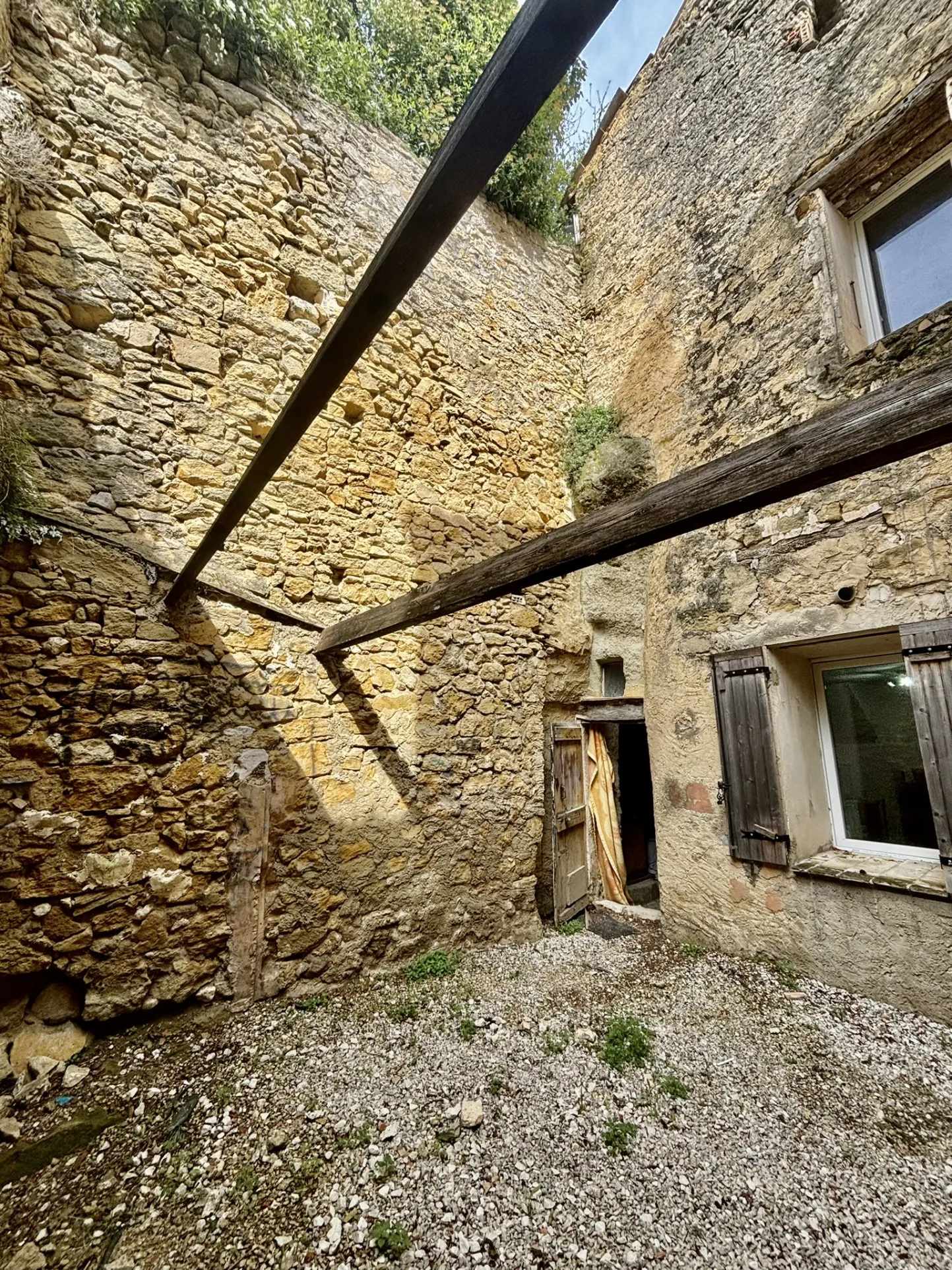 Maison de village avec extérieurs à Malaucène 