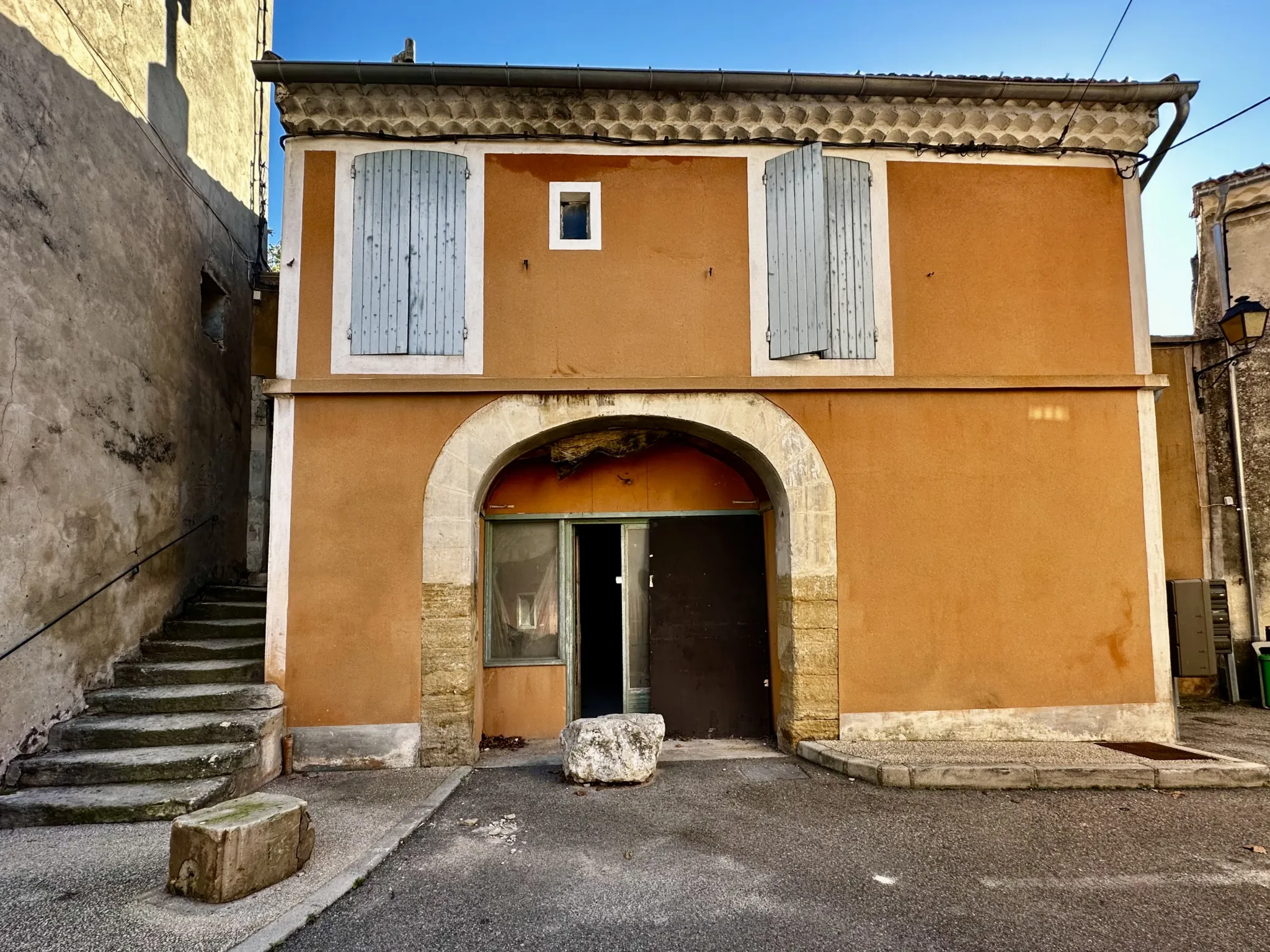 Maison de village à rénover à Tulette 