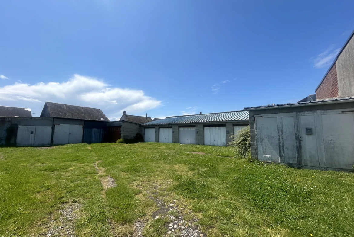 Terrain constructible avec dix garages à Cayeux-sur-Mer 