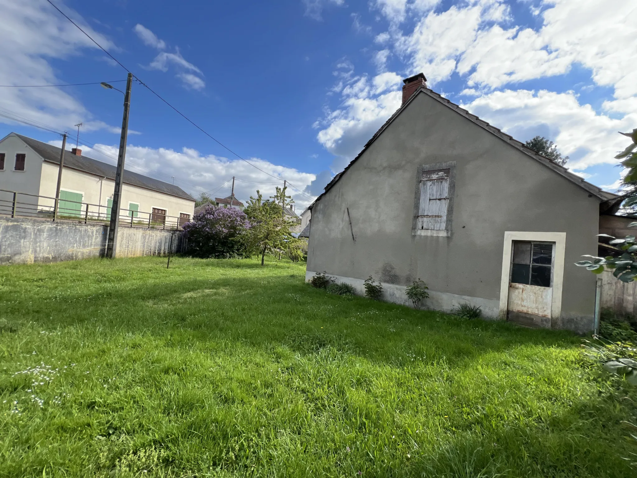 Maison 4 pièces à Montapas avec jardin et annexes 