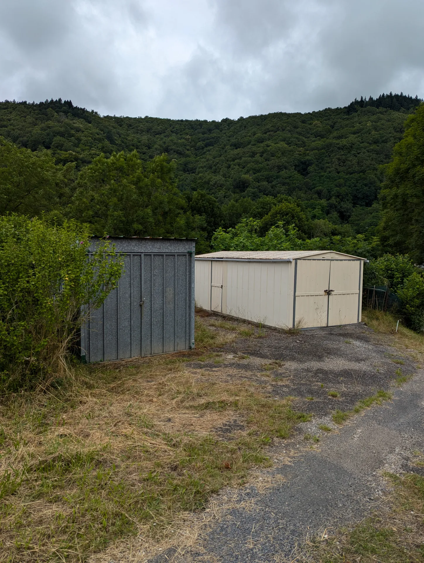 Maison individuelle avec 3 chambres à Laval de Cere 