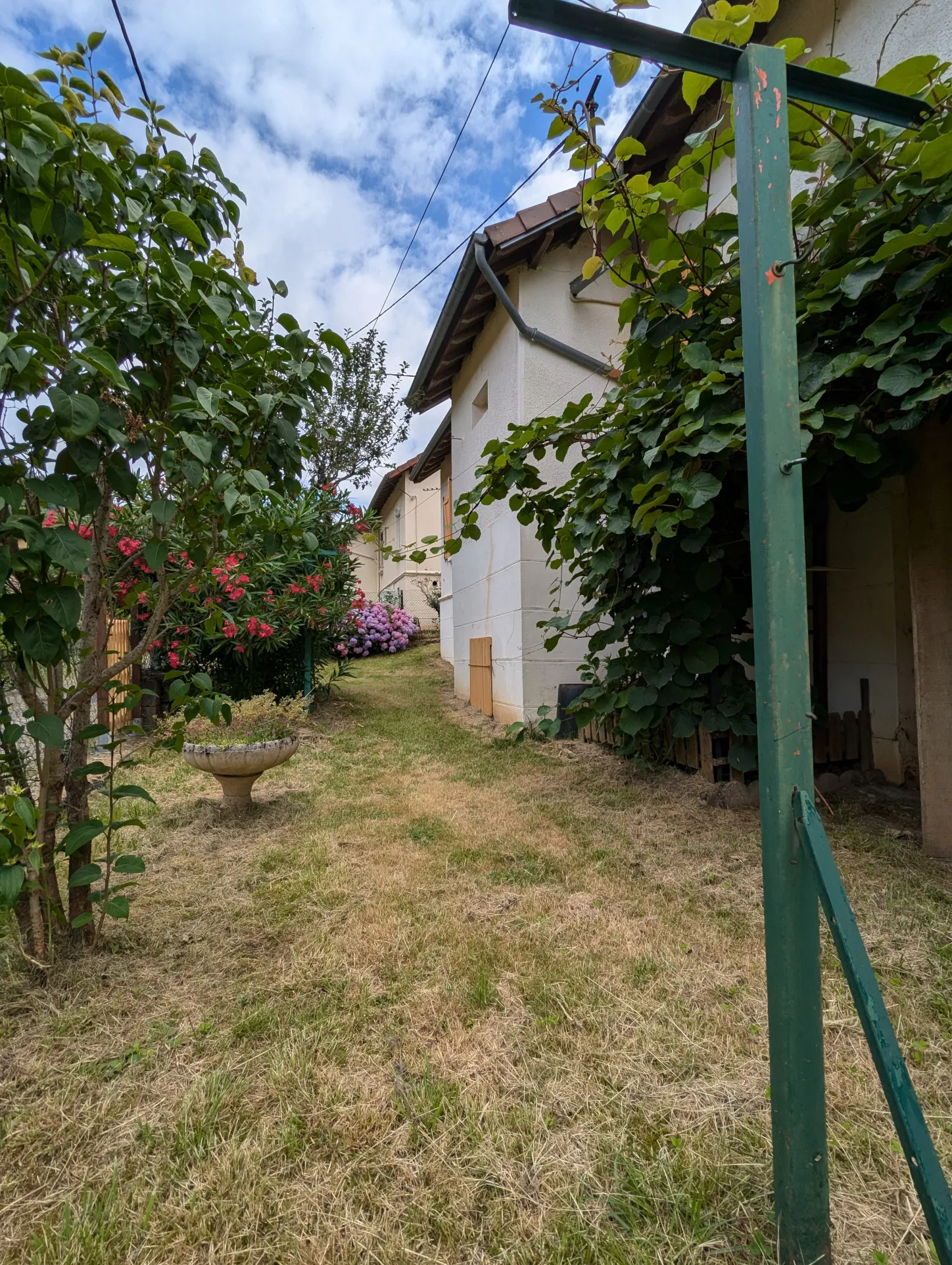 Maison individuelle avec 3 chambres à Laval de Cere 