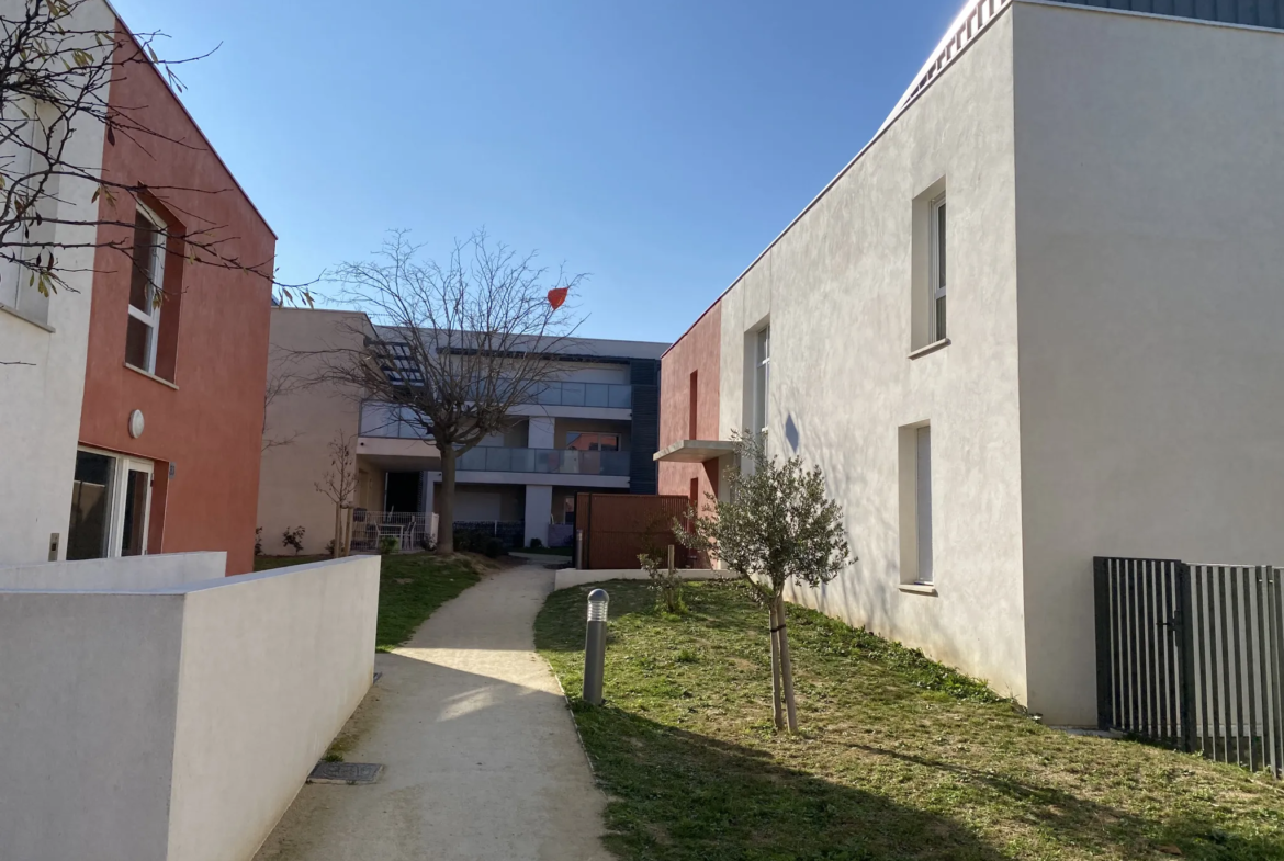 Appartement récent, T3 avec jardin et parking, à Montpellier 