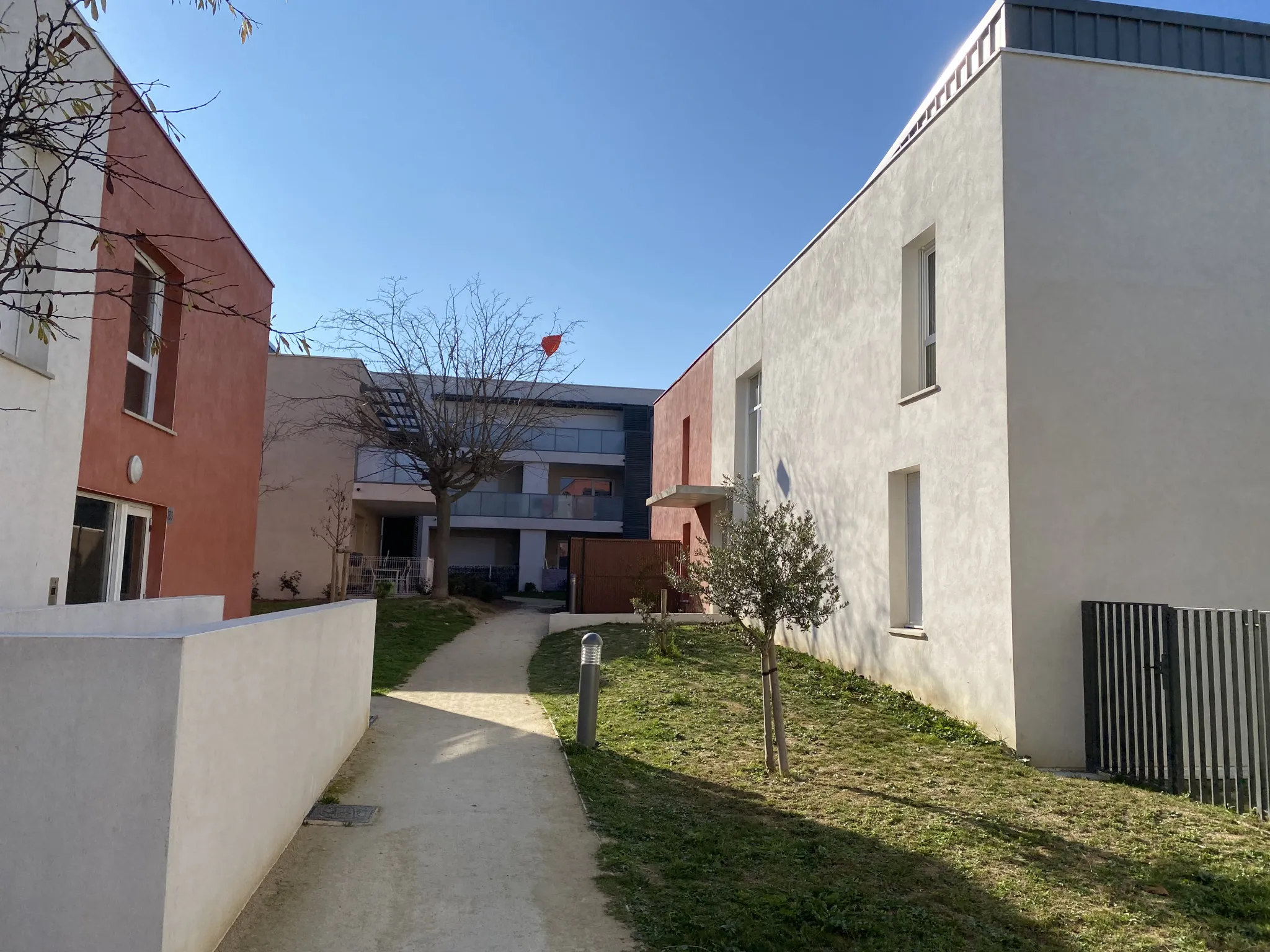 Appartement récent, T3 avec jardin et parking, à Montpellier 