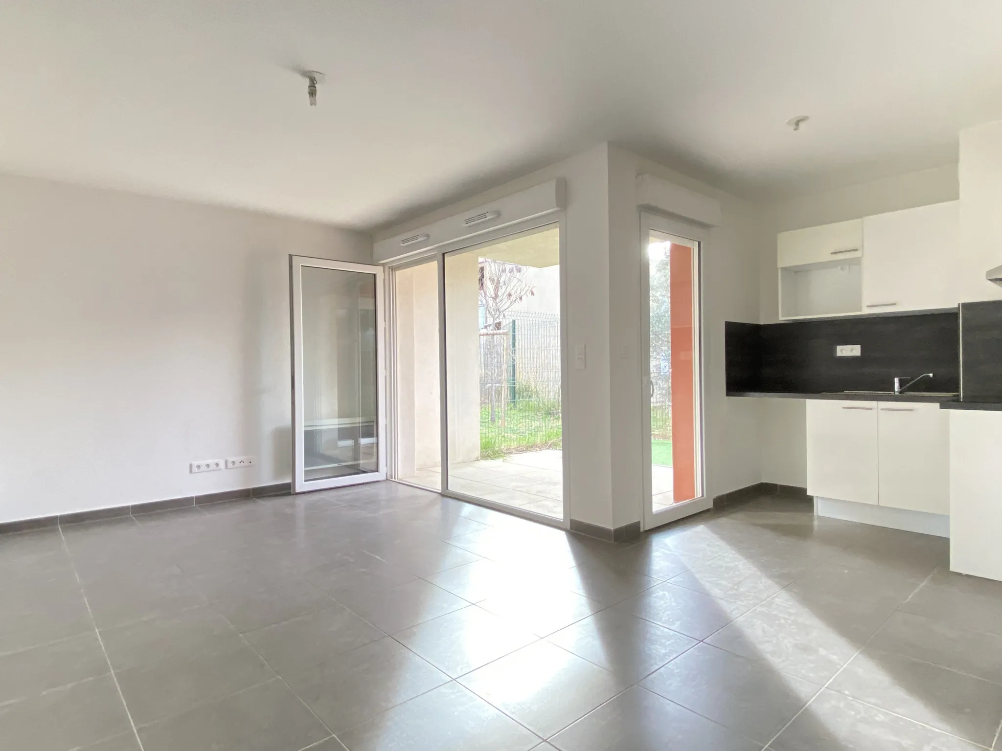 Appartement récent, T3 avec jardin et parking, à Montpellier 