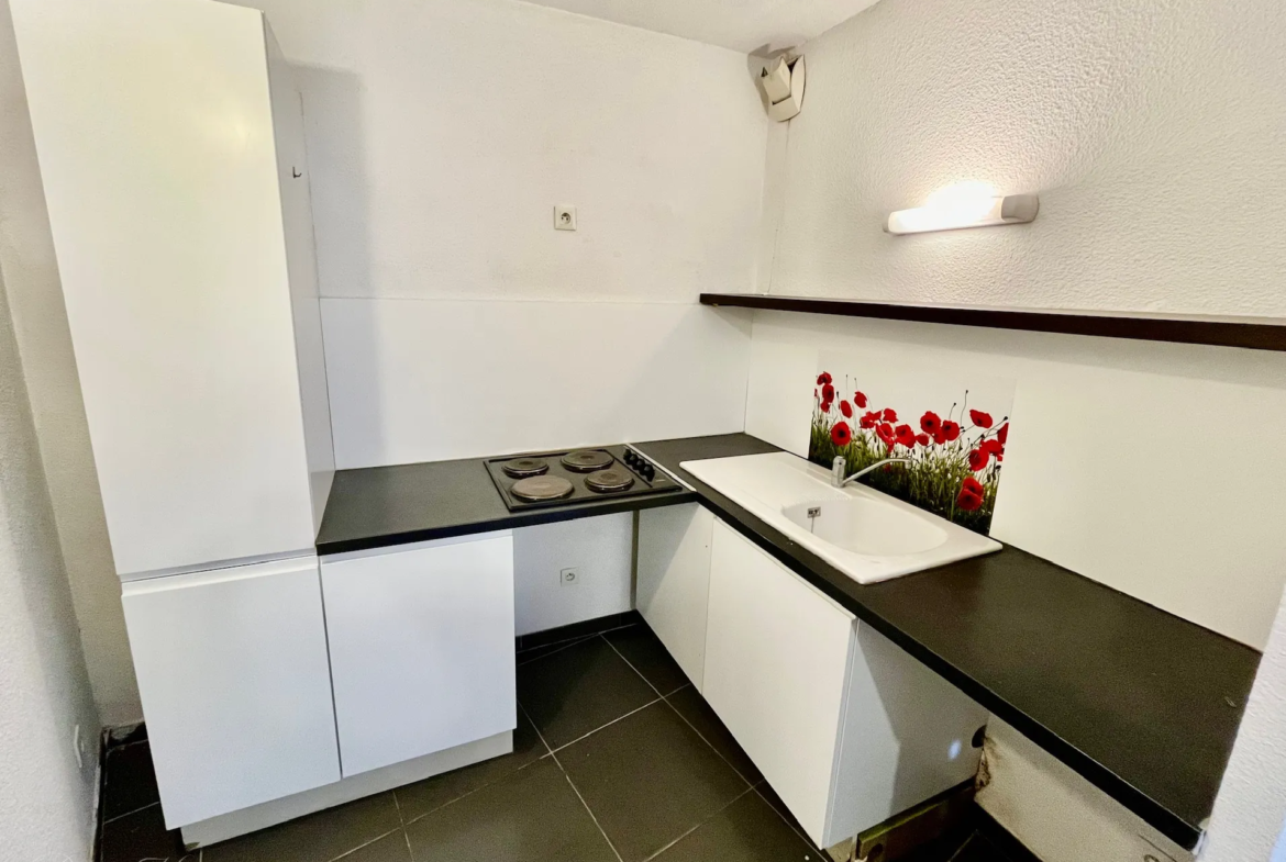 Vente - Appartement T2 avec terrasse et parking à Nîmes 