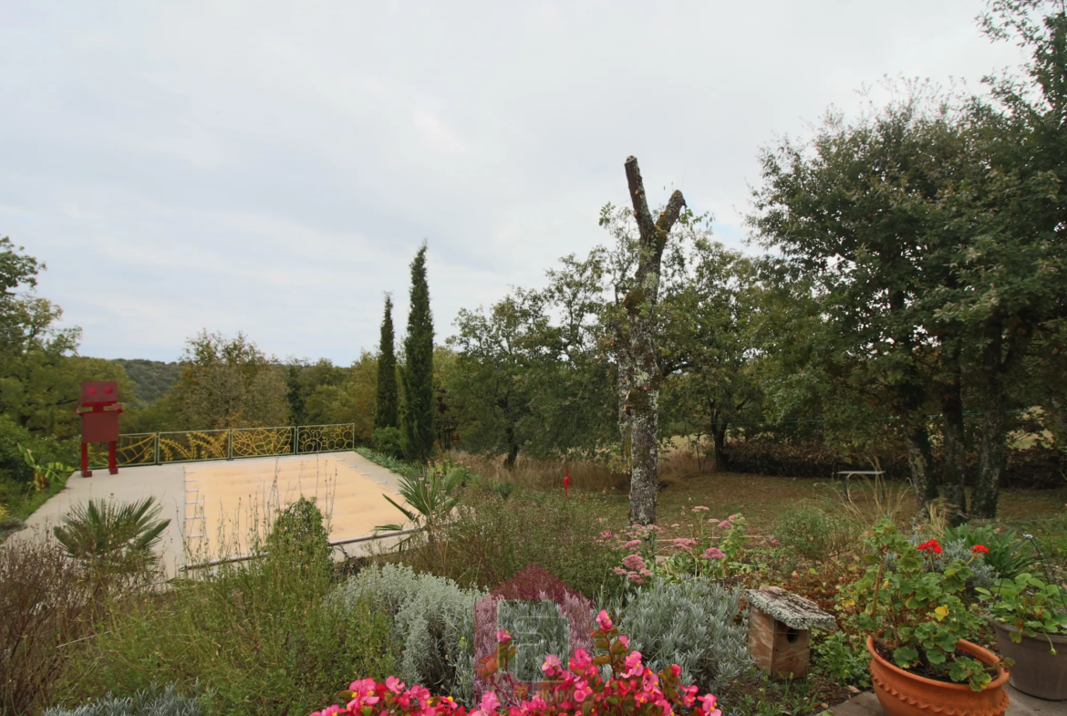 Belle maison à 15 minutes de Cahors avec piscine 