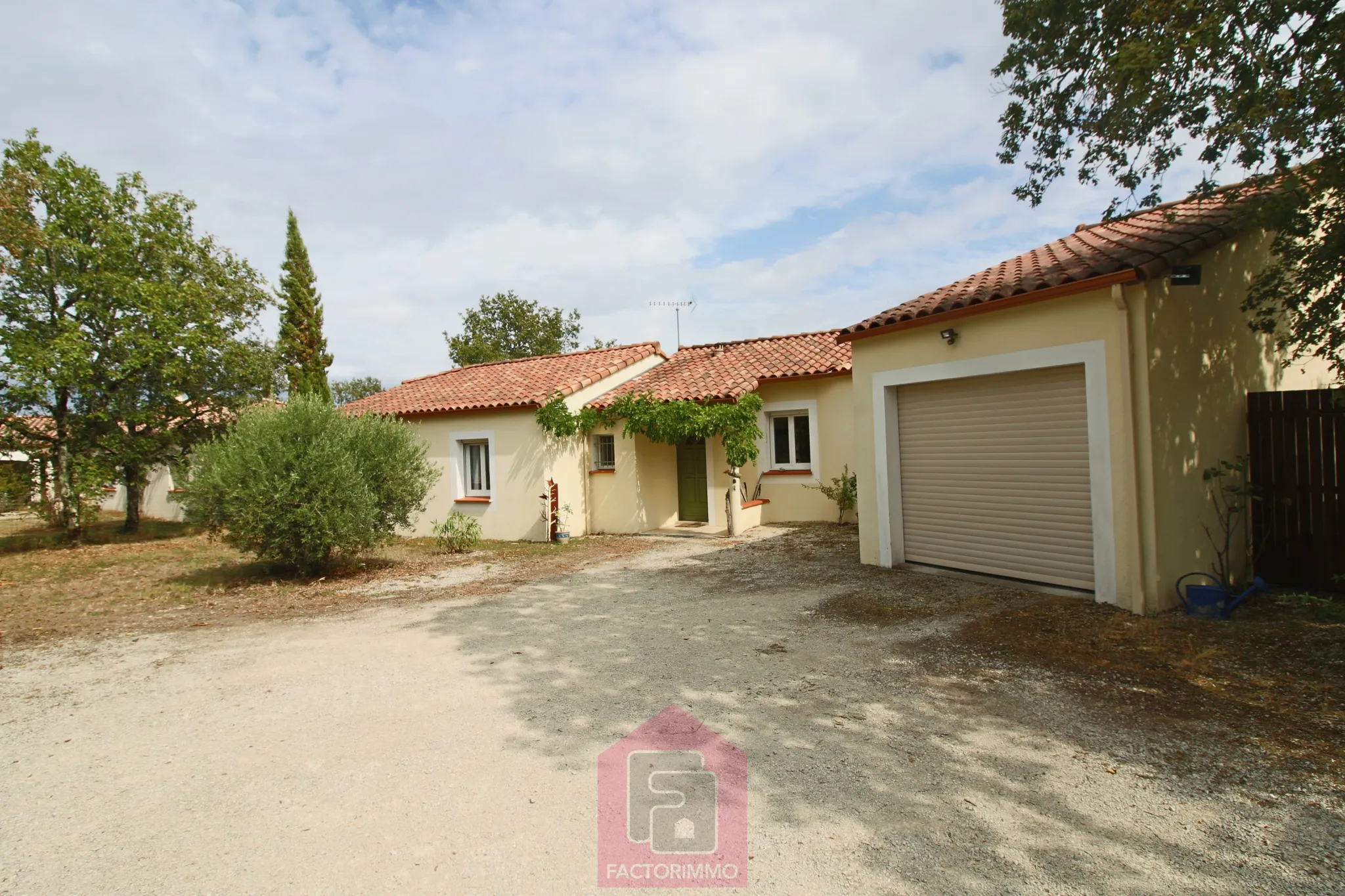 Belle maison à 15 minutes de Cahors avec piscine 