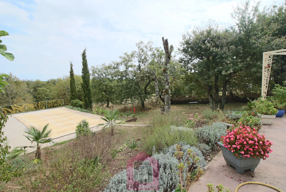 Belle maison à 15 minutes de Cahors avec piscine 