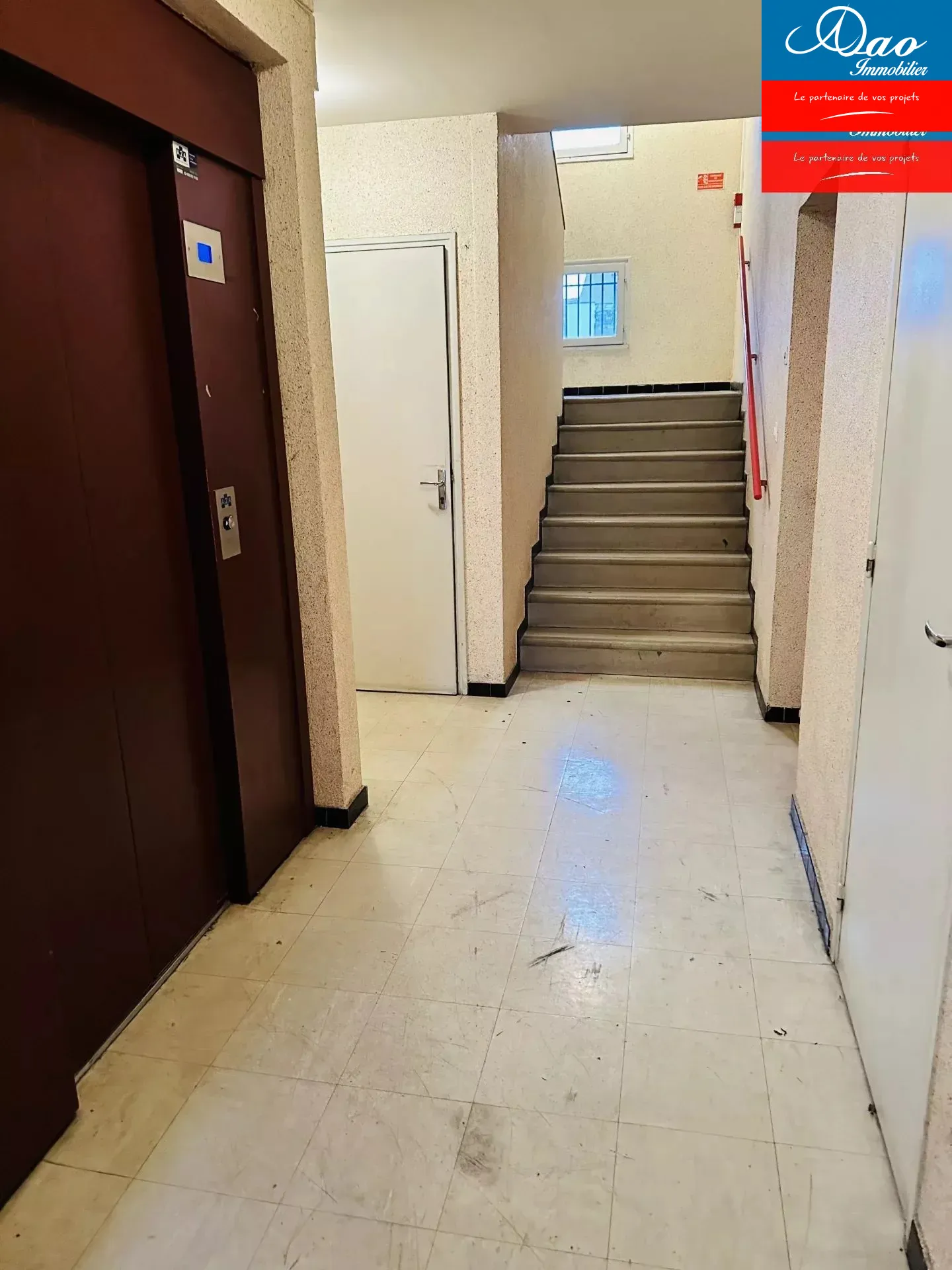 Appartement de type 2 à rénover avec parking à Troyes 