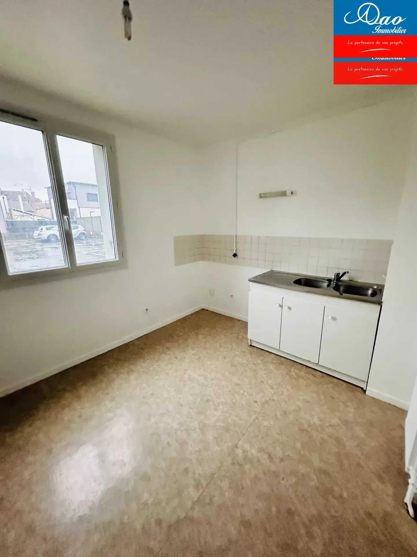 Appartement de type 2 à rénover avec parking à Troyes 