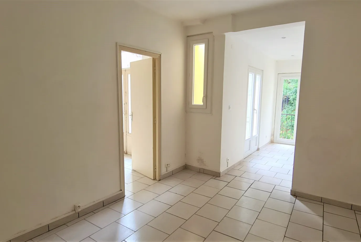 Appartement F2 bis à Amelie les bains palalda avec vue sur la montagne 