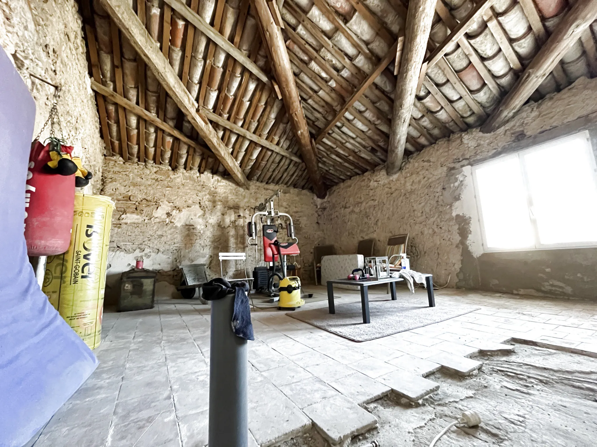 Maison de ville à Lézignan-Corbières avec 2 chambres et garage 