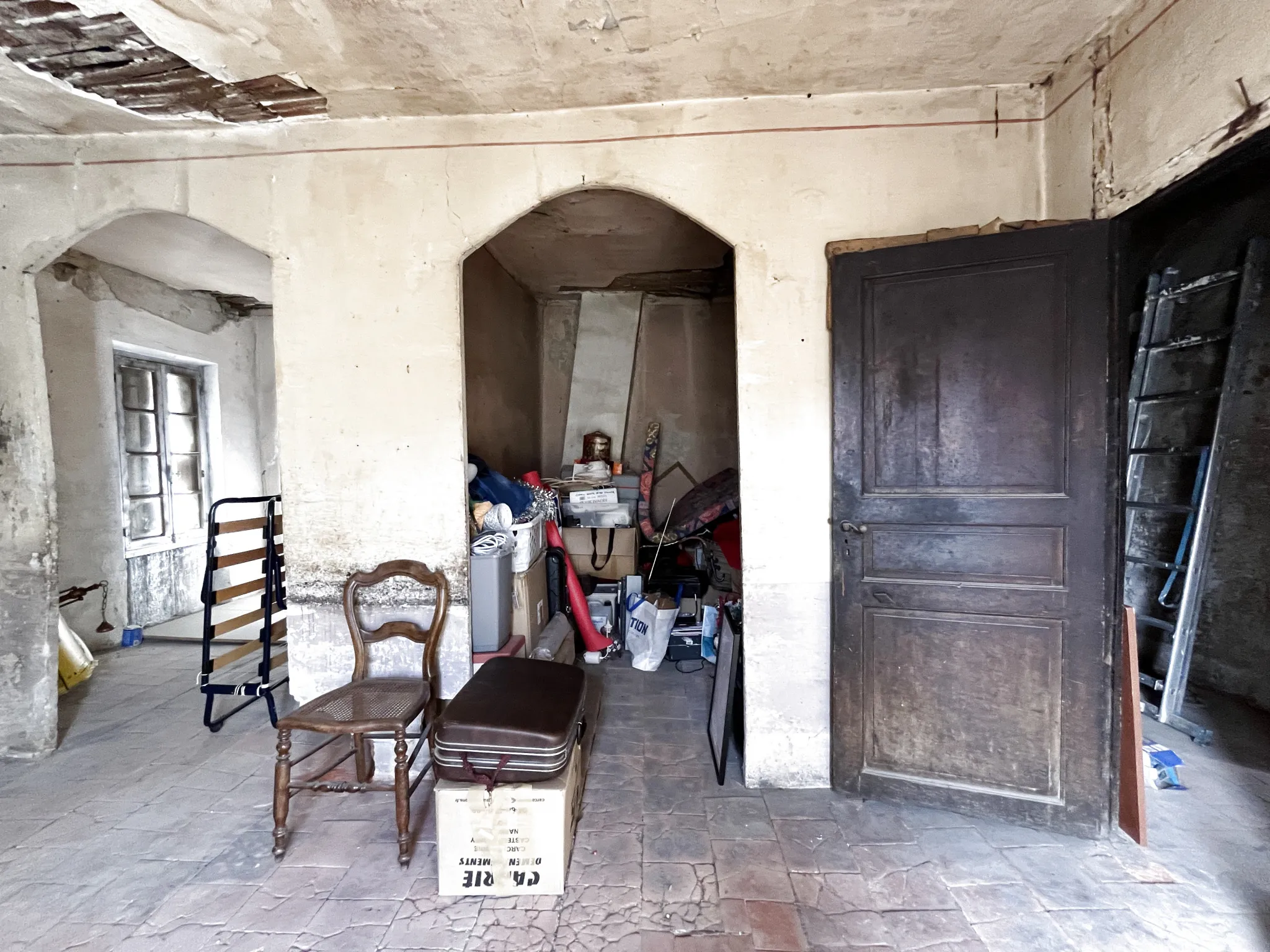 Maison de ville à Lézignan-Corbières avec 2 chambres et garage 