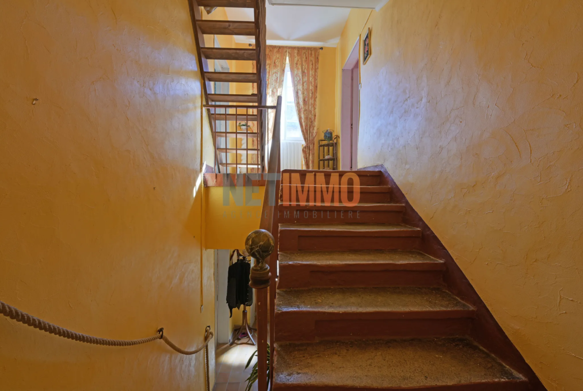 Maison de Charme à Beauvoisin avec Jardin 