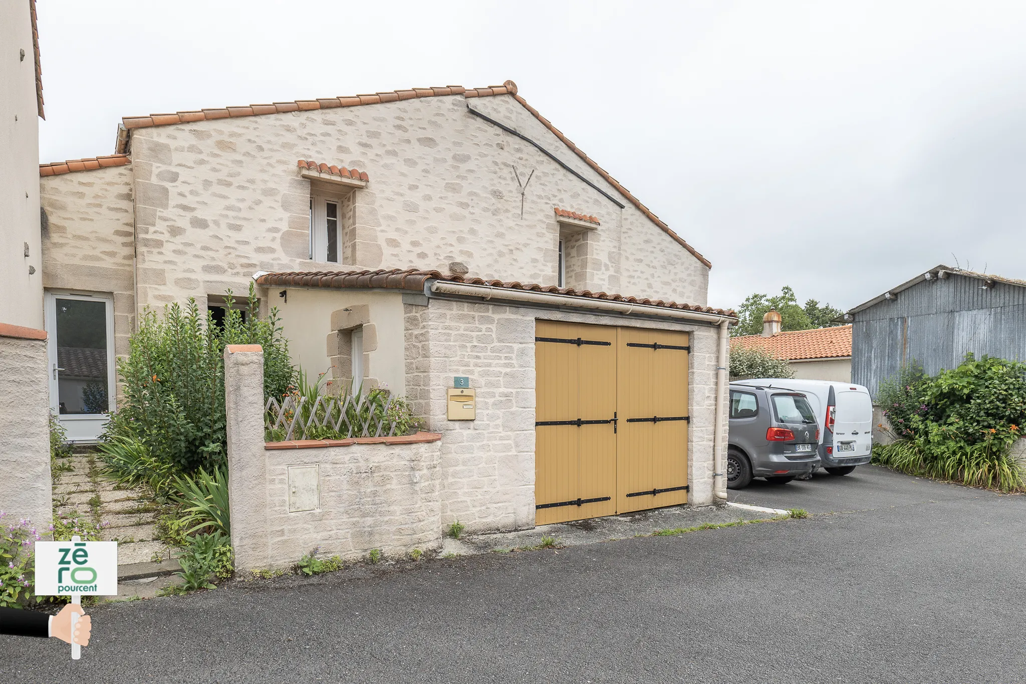 Belle Maison en Pierres à La Chaize-le-Vicomte 