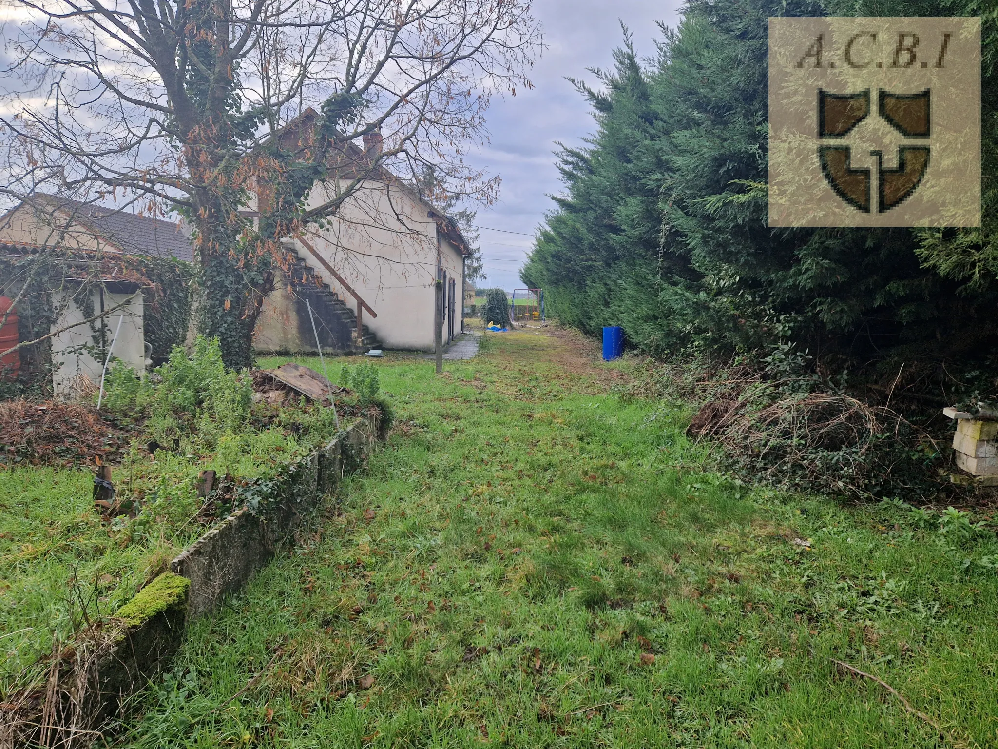 Maison de village à Vendome avec jardin et garage 