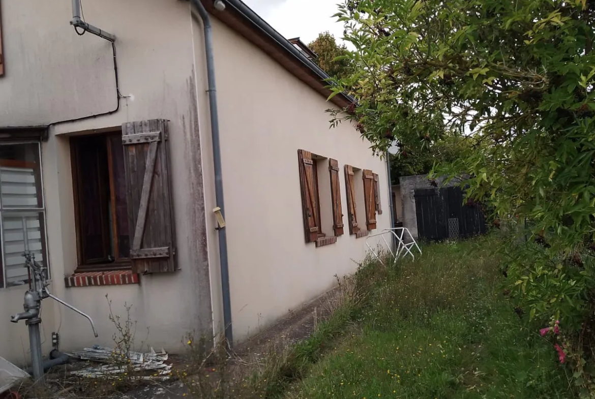 Maison de village à Vendome avec jardin et garage 