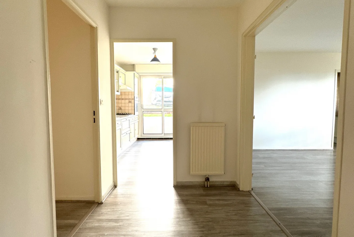 Appartement F3 avec Balcon, Cave et Garage a Saint-Priest-en-Jarez 