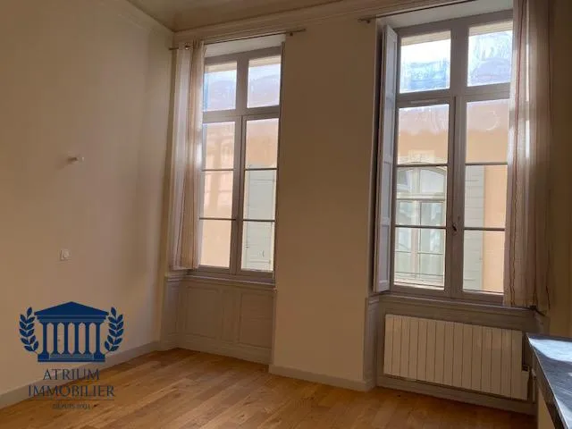 Appartement à vendre à Nimes - Quartier de la Mairie rue Dorée 