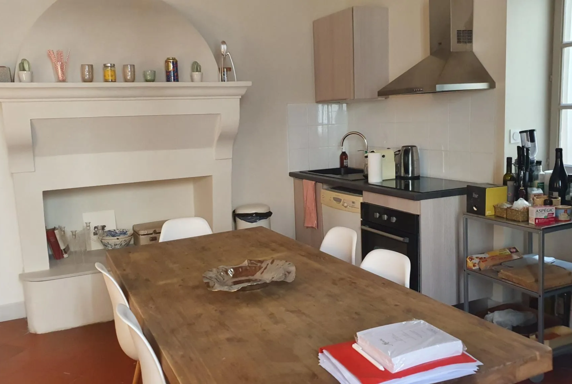 Appartement à vendre à Nimes - Quartier de la Mairie rue Dorée 