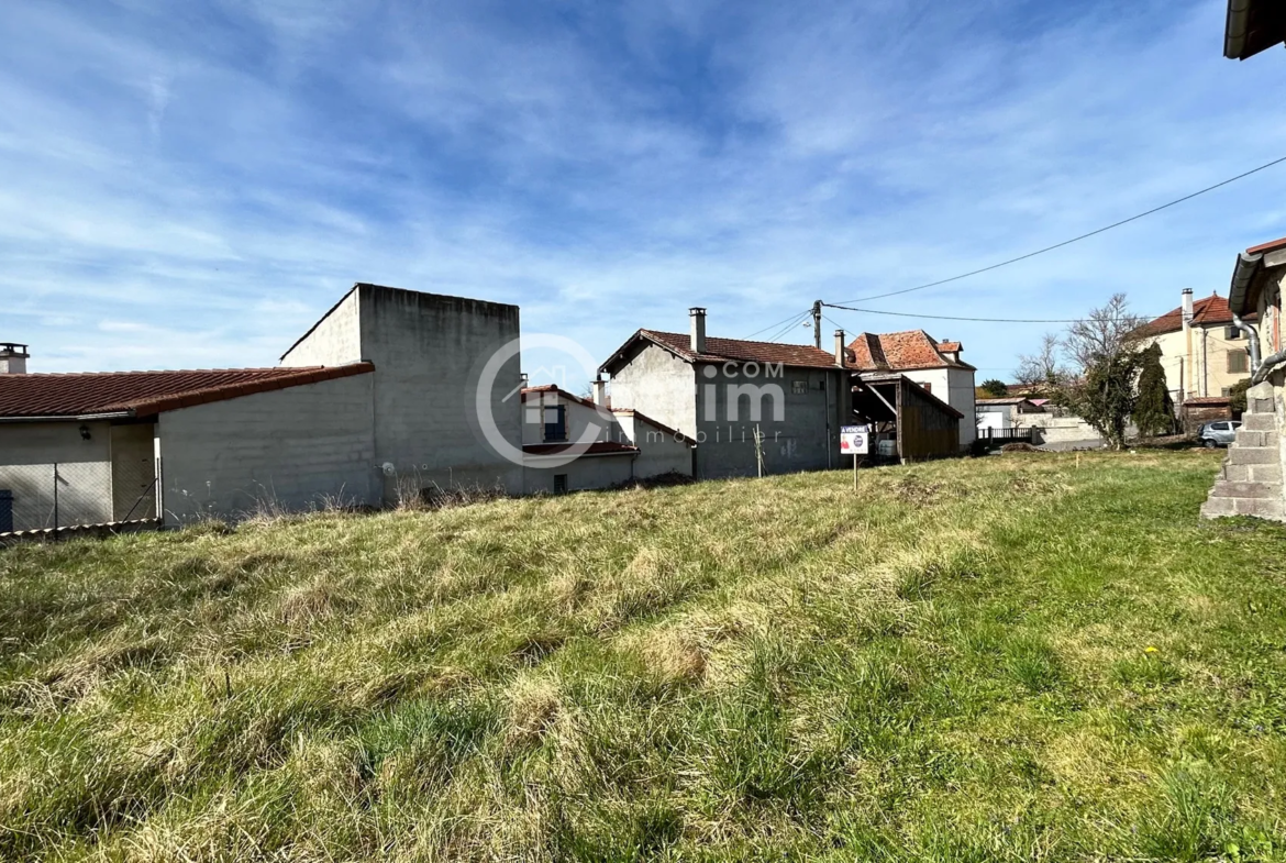 Terrain à bâtir de 1.156m2 à Culhat, 20 min Clermont-Ferrand 