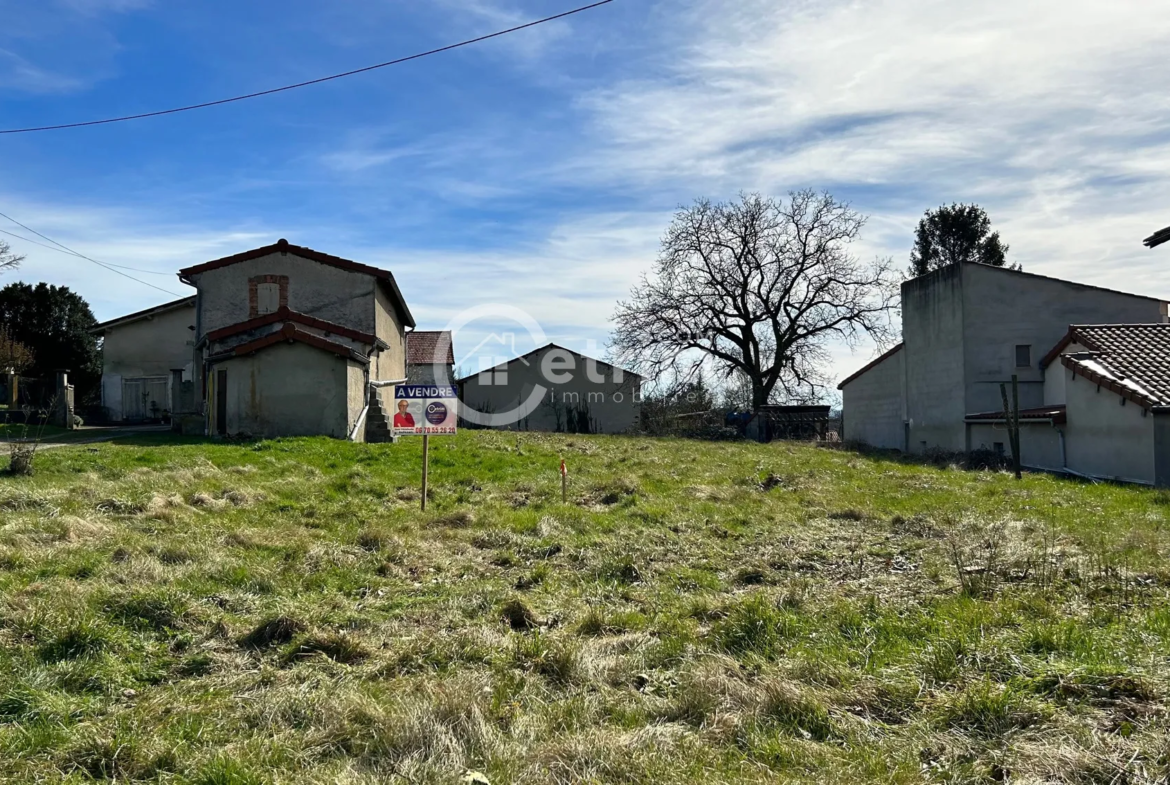 Terrain à bâtir de 1.156m2 à Culhat, 20 min Clermont-Ferrand 