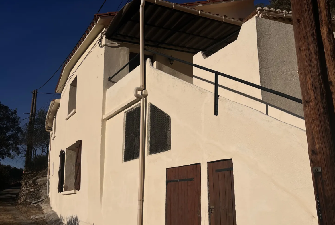 Maison traditionnelle au calme avec jardin et garage 