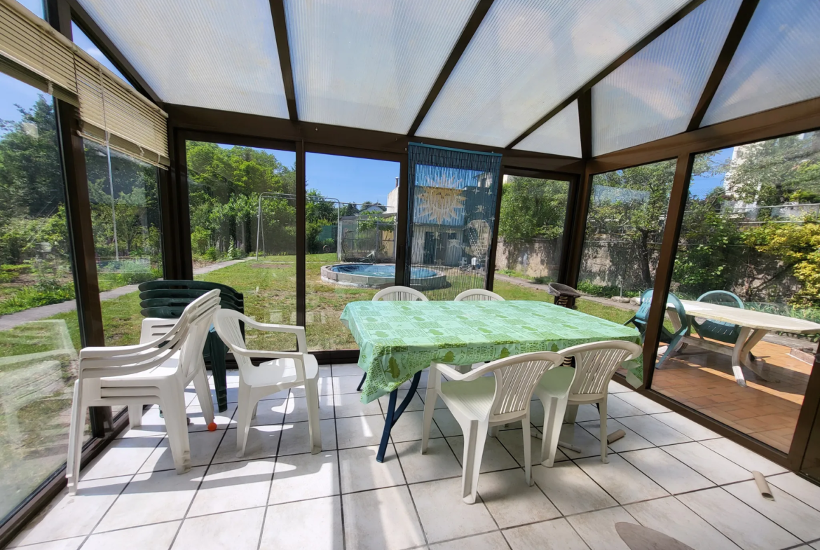 Maison individuelle à Creutzwald avec piscine 