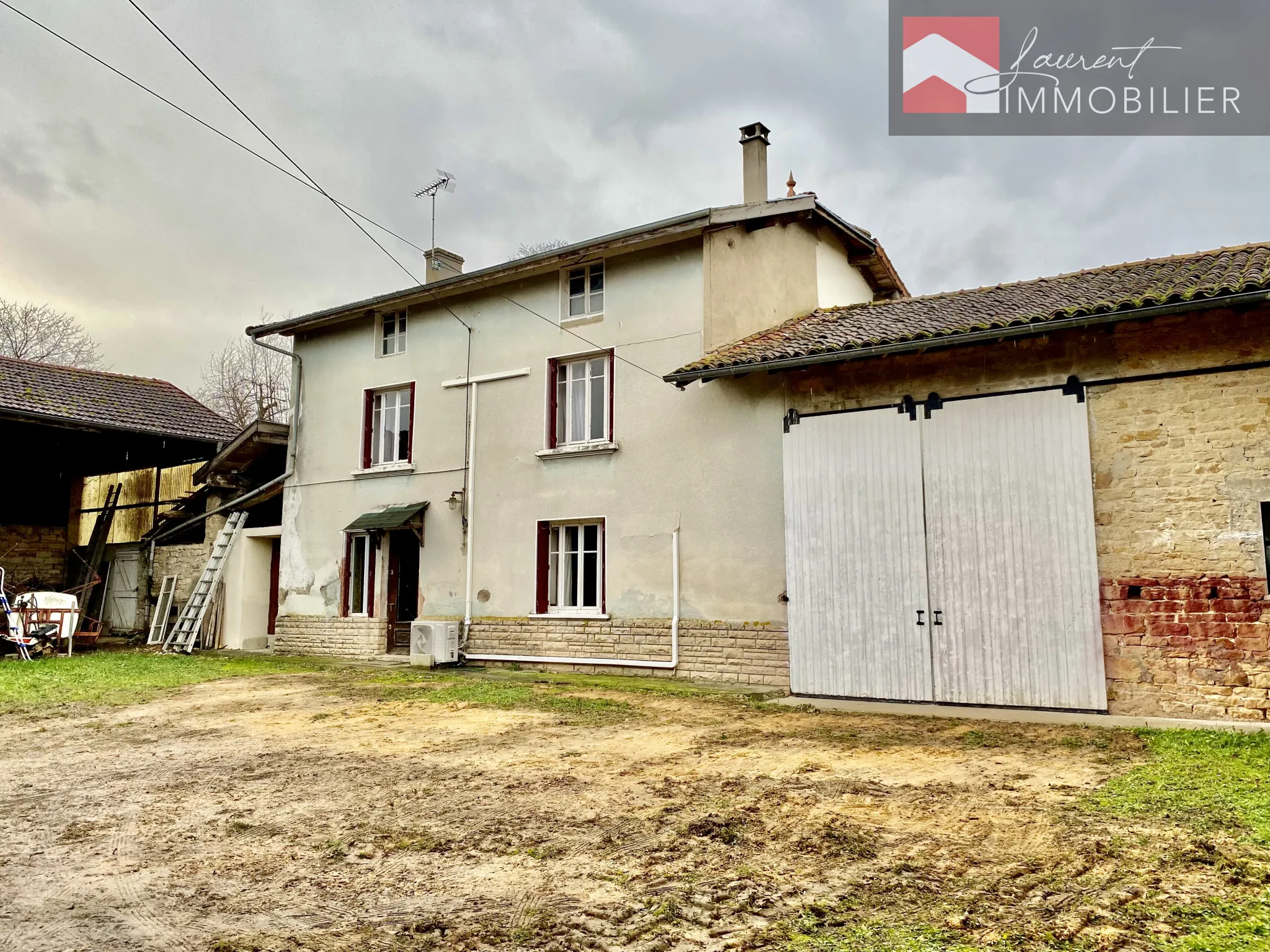 Belle Maison avec Terrasse et Jardin à Arbigny 