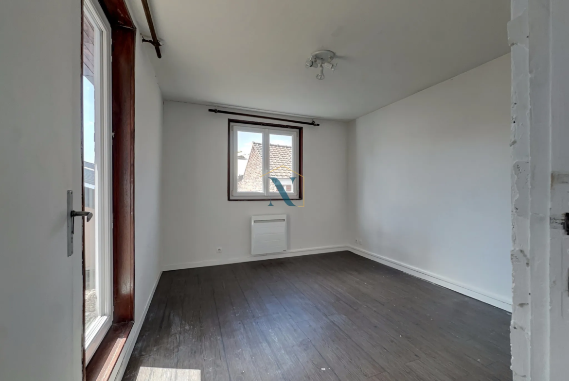 Appartement à rénover avec potentiel à Lille 