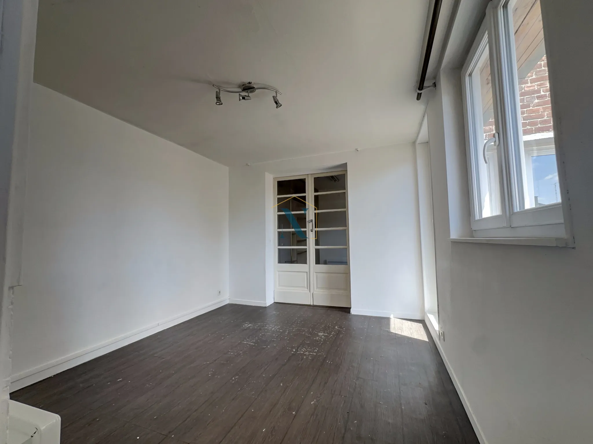 Appartement à rénover avec potentiel à Lille 