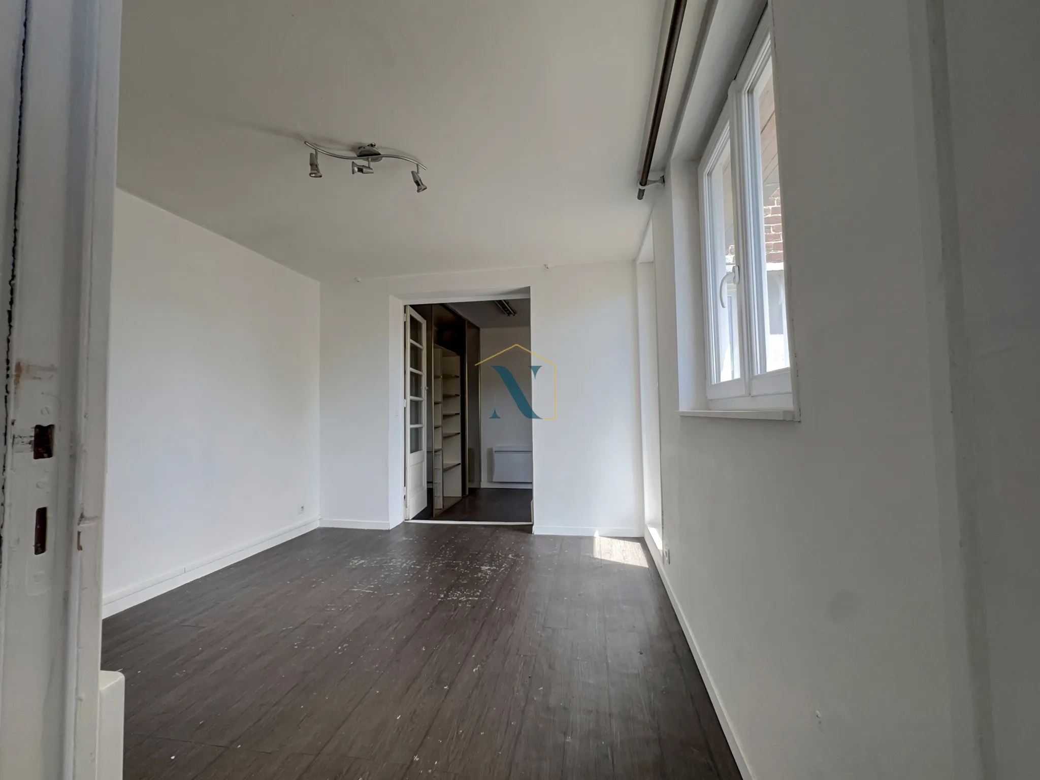 Appartement à rénover avec potentiel à Lille 