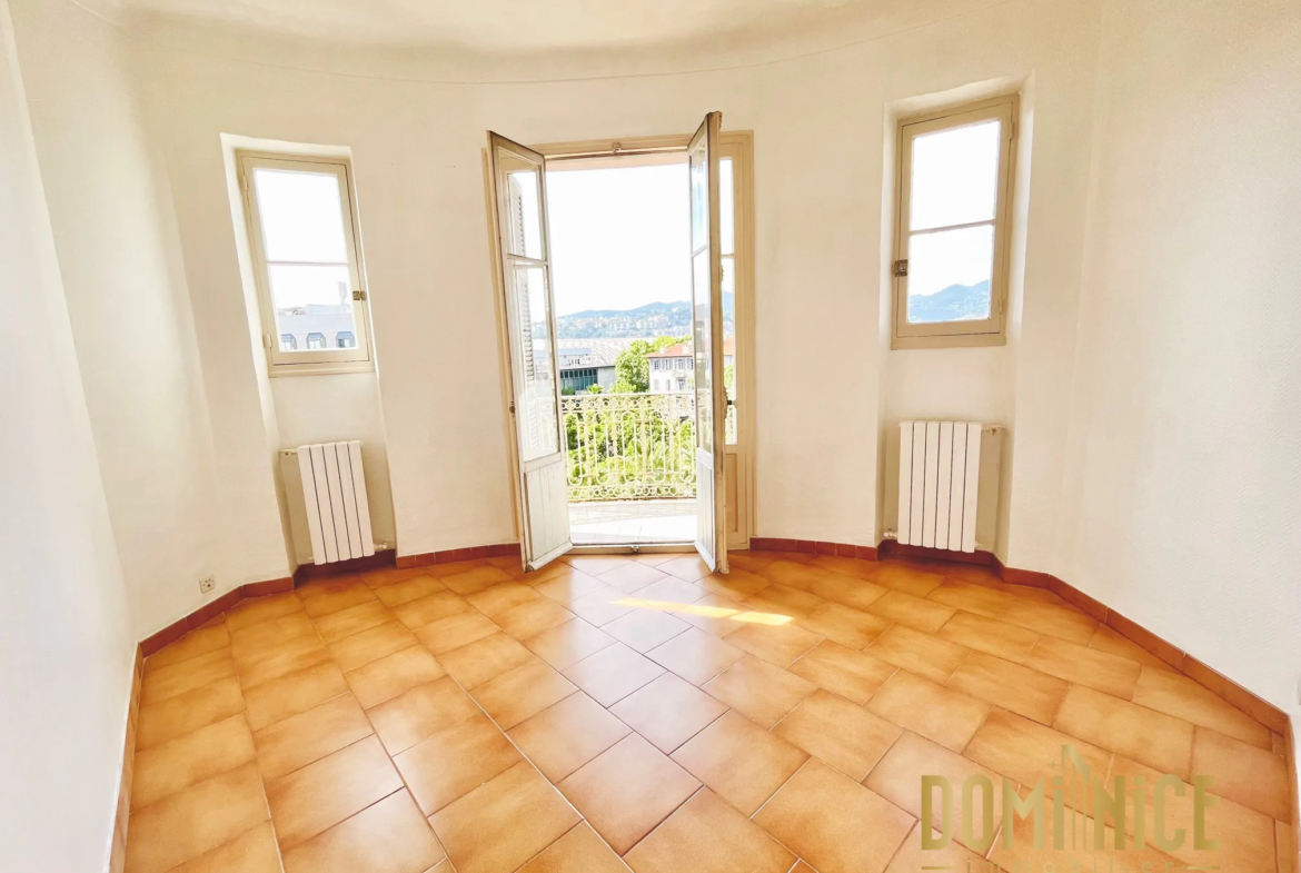 Appartement 3 pièces à Nice avec vue dégagée 