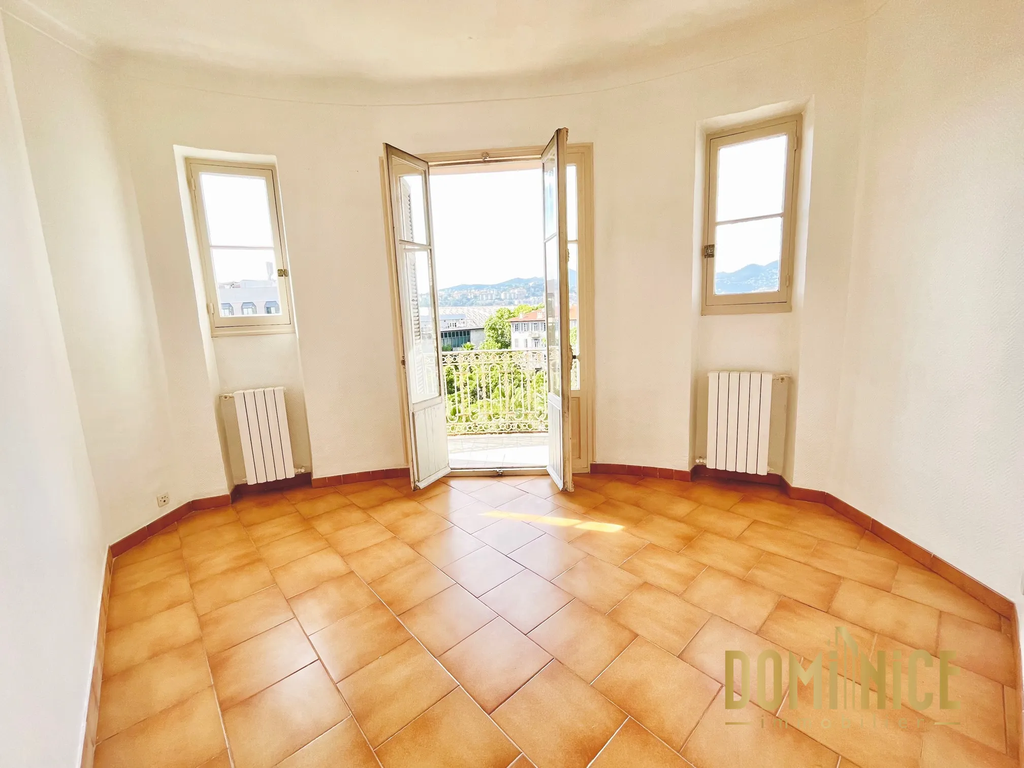 Appartement 3 pièces à Nice avec vue dégagée 