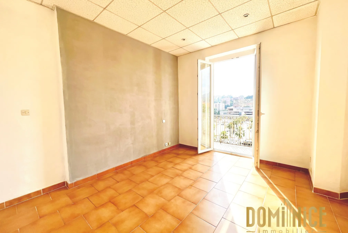 Appartement 3 pièces à Nice avec vue dégagée 