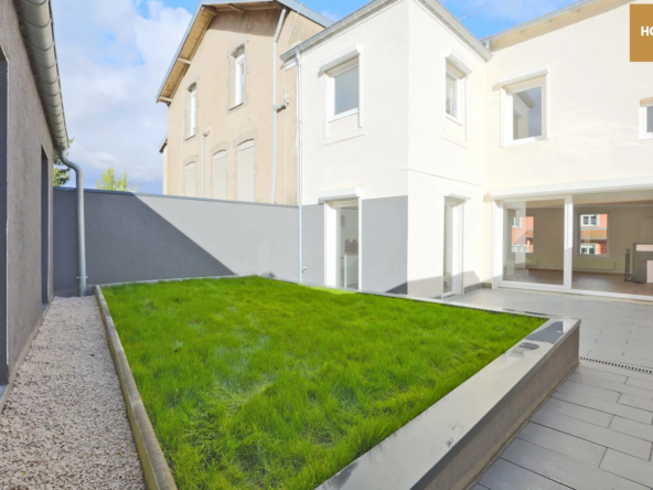 Maison Rénovée à Nancy avec Jardin et Terrasse