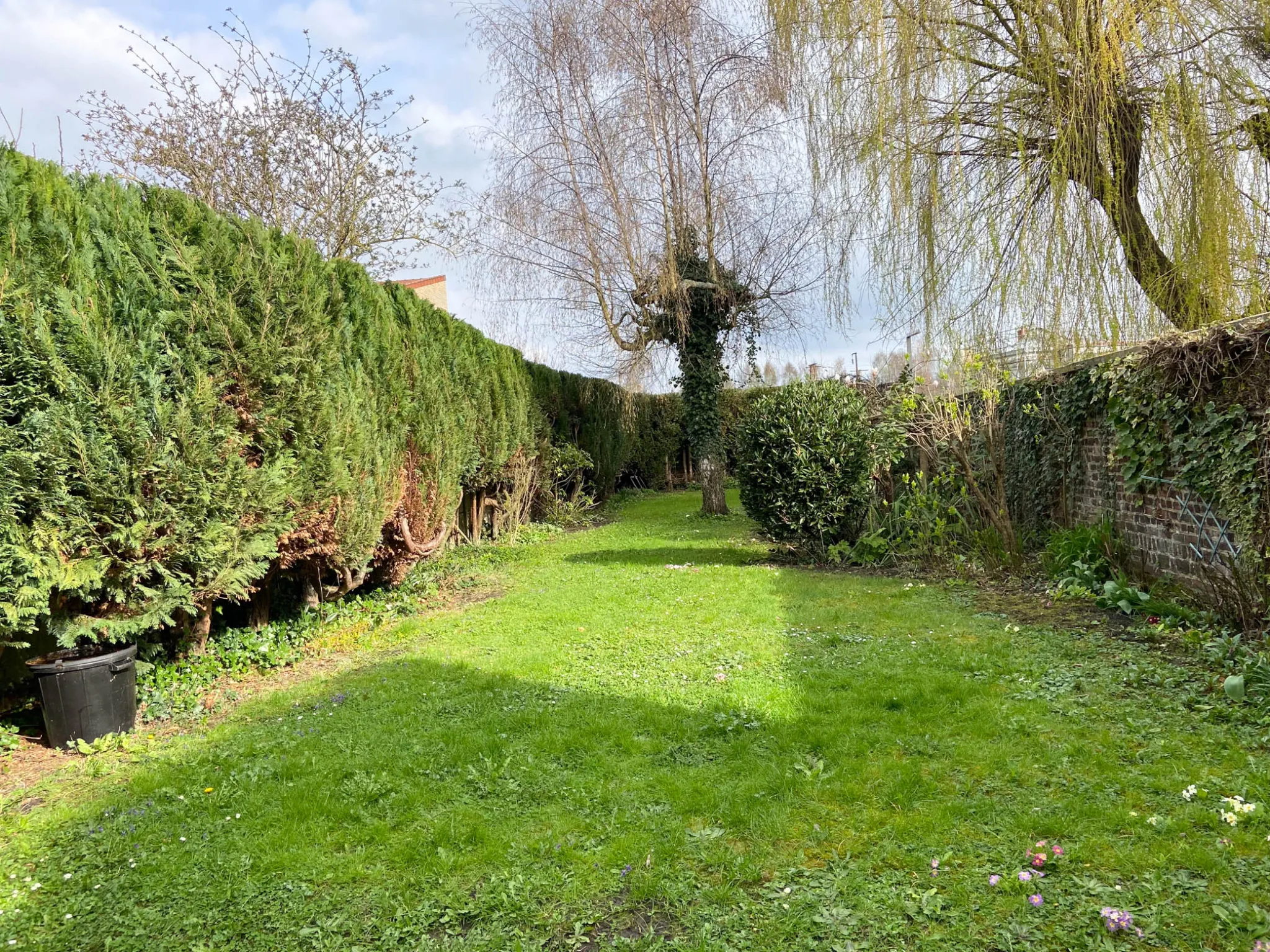 Maison semi-individuelle à Jeumont avec 5 chambres 