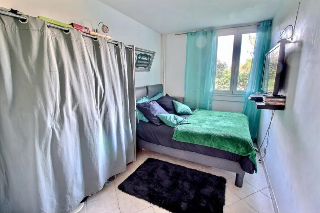 Appartement T4 avec vue sur verdure à Marignane 