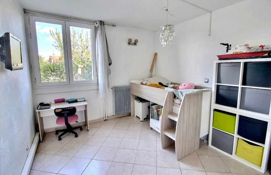 Appartement T4 avec vue sur verdure à Marignane 